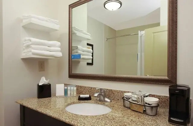 Oda, 1 En Büyük (King) Boy Yatak, Engellilere Uygun, Sigara İçilmez