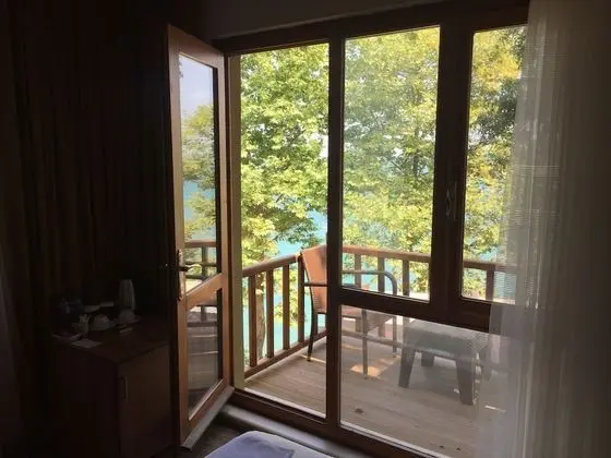 Economy Twin Room, 2 Twin Beds, Sea View
