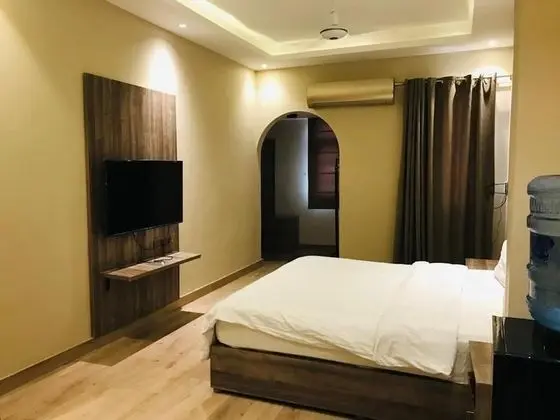 Deluxe Tek Büyük Yataklı Oda