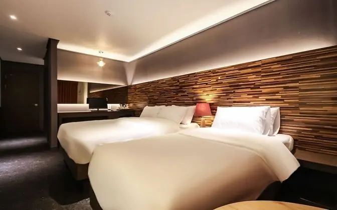 Oda (Deluxe Twin (Double + Single))