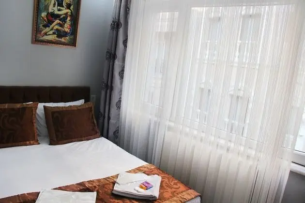 Standard Tek Büyük veya İki Ayrı Yataklı Oda