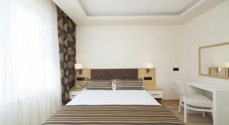 Standart Oda, Şehir Manzaralı