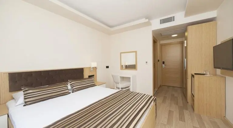 Standart Oda, Şehir Manzaralı