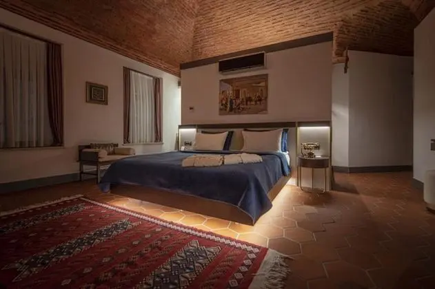 Suite, Sokak Manzaralı