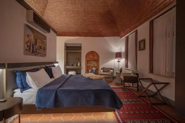 Suite, Sokak Manzaralı