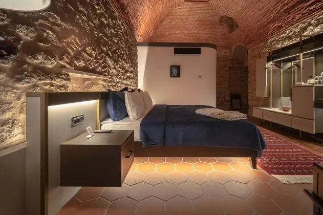 Suite, Sokak Manzaralı