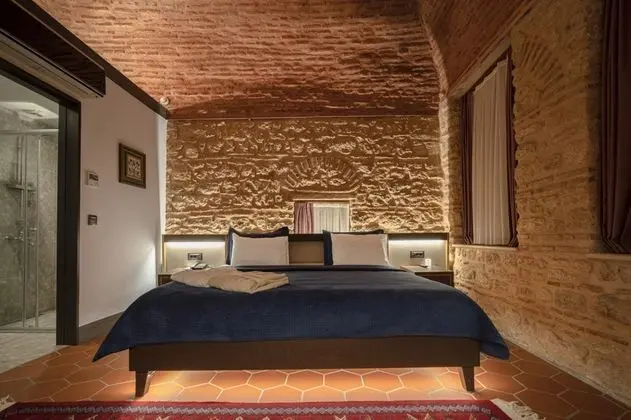 Suite, Sokak Manzaralı