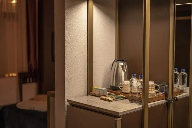 Suite, Sokak Manzaralı