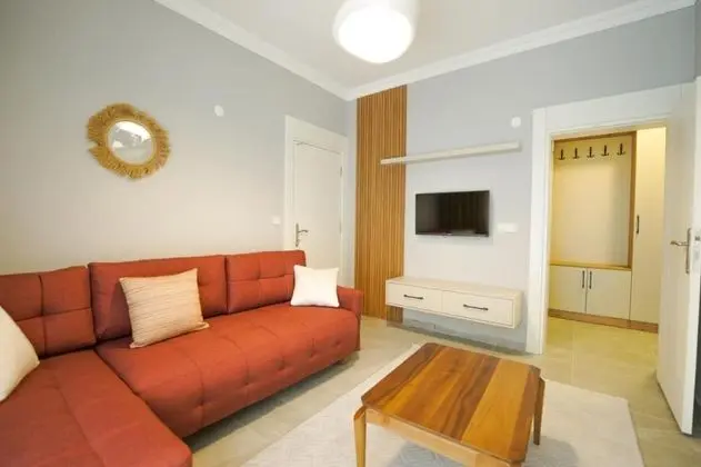 2+1 Apart Daire, Bahçe Manzaralı, Balkonlu