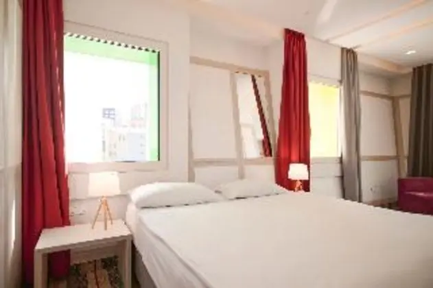 SUITE