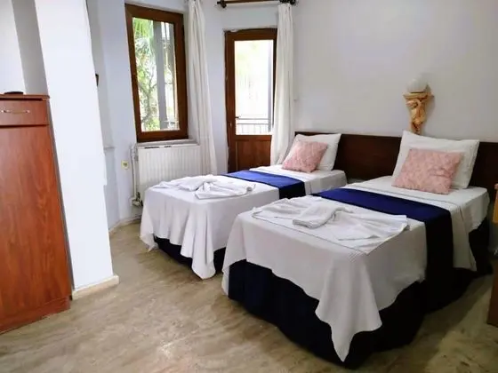 Standart Oda, Kara veya Havuz Manzaralı