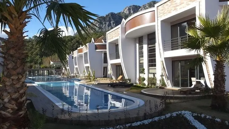Garden Floor Apartment ,1 Bedroom