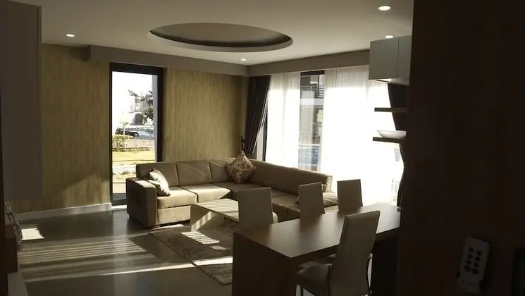 Garden Floor Apartment ,1 Bedroom