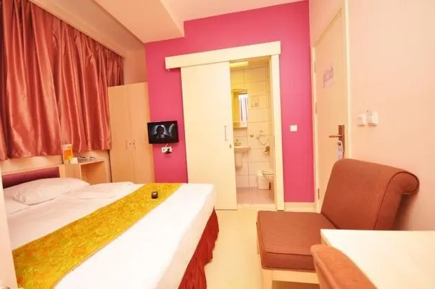 Çift Kişilik, Şehir Manzaralı