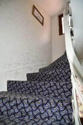 Family Oda, Sigara İçilmez, Şehir Manzaralı