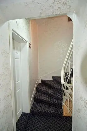 Family Oda, Sigara İçilmez, Şehir Manzaralı