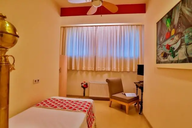 Tek Kişilik, Şehir Manzaralı