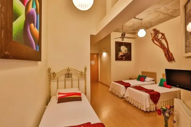 Triple, Şehir Manzaralı