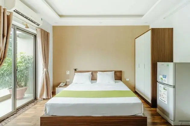 Suite Double Room with Balcony Garden View