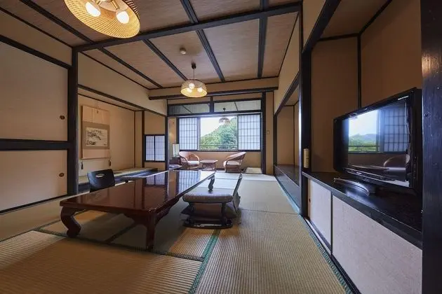 Traditional Oda (Japanese Style)