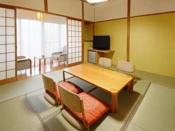 Traditional Dört Kişilik Oda (4 Japanese futons)