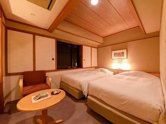 İki Ayrı Yataklı Oda, Dağ Manzaralı