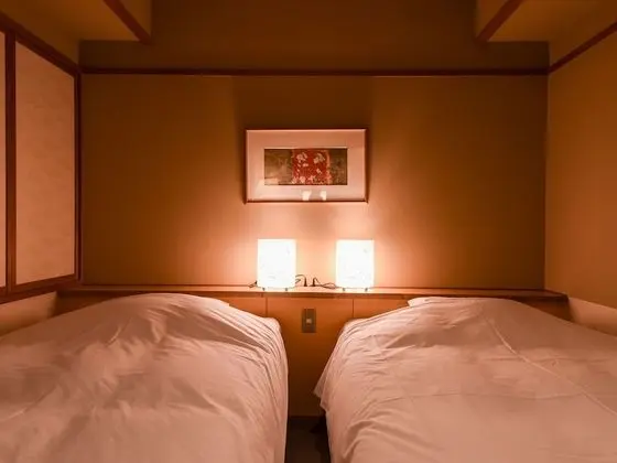 İki Ayrı Yataklı Oda, Dağ Manzaralı