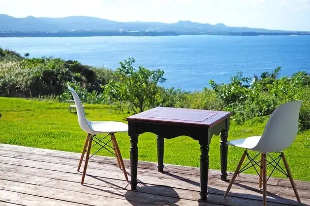 Superior İki Ayrı Yataklı Oda (Ocean Front (East))