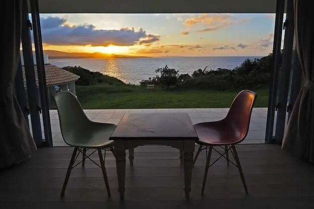 Superior İki Ayrı Yataklı Oda (Ocean Front (West))