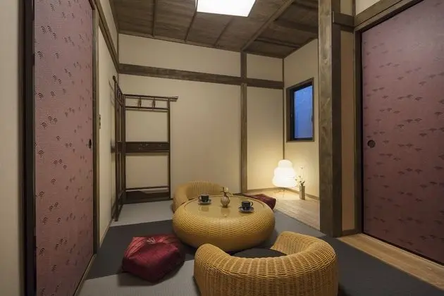 Ev (Private Machiya Townhouse)