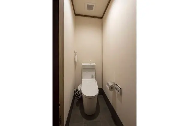 Ev (Private Machiya Townhouse)