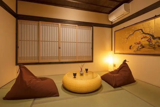 Ev (Private Machiya Townhouse)