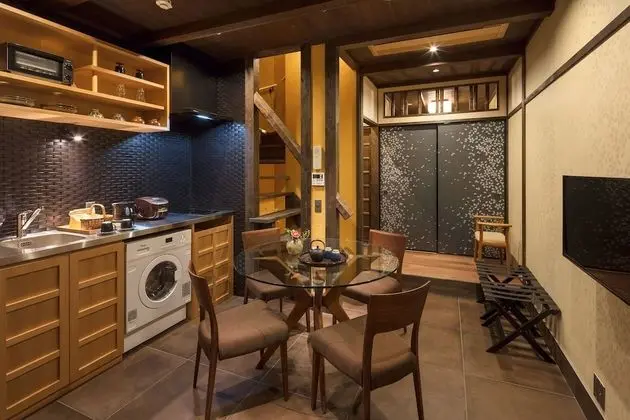 Ev (Private Machiya Townhouse)