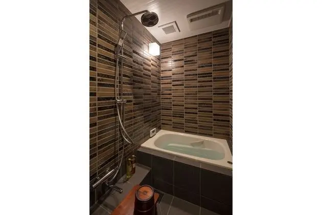 Ev (Private Machiya Townhouse)