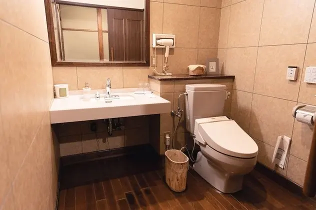 Traditional İki Ayrı Yataklı Oda, Ortak Banyo