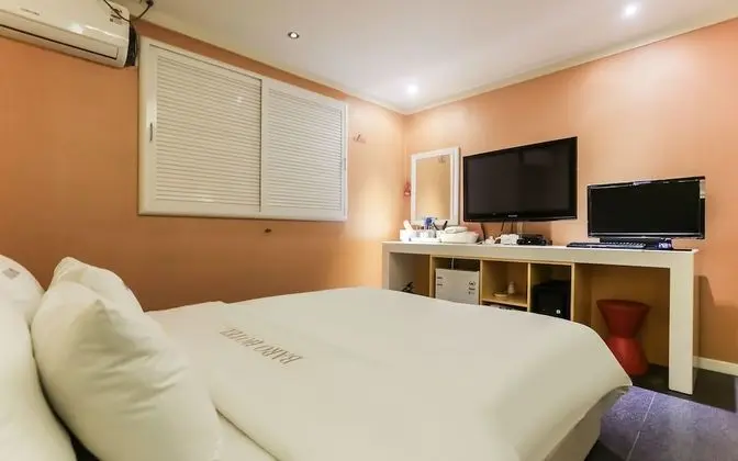 Oda (No Hard PC Room)