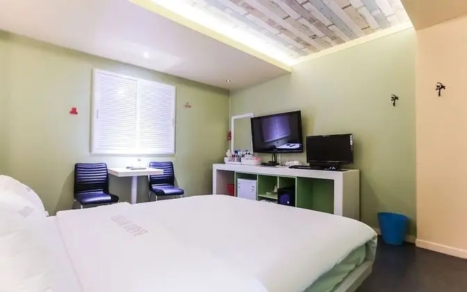 Oda (No Hard PC Room)