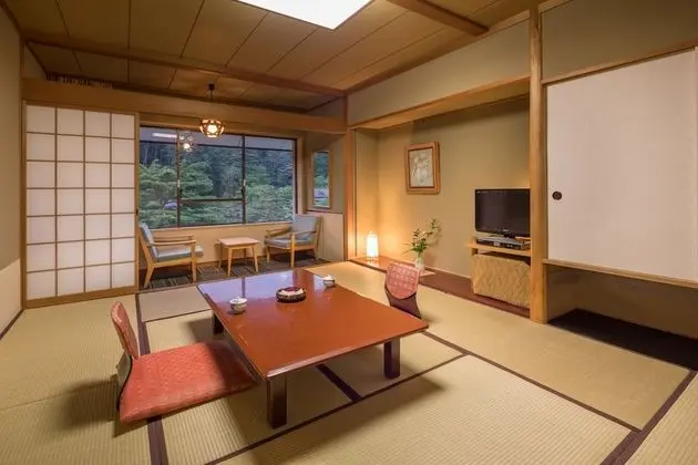 Traditional Oda
