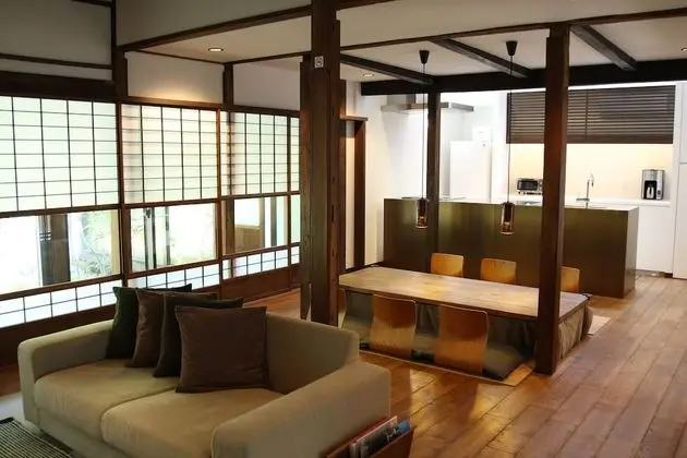 Traditional Ev (Kyoto-style)