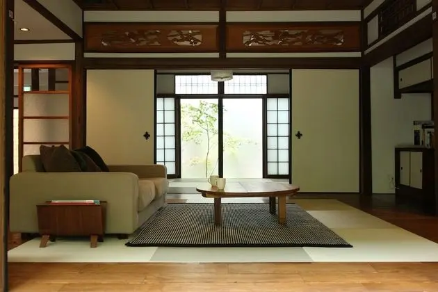 Traditional Ev (Kyoto-style)