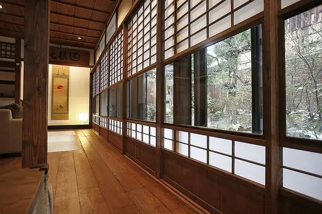 Traditional Ev (Kyoto-style)