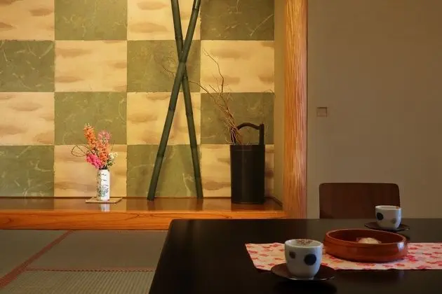 Traditional Oda (Japanese Style Room with Wooden Floor)
