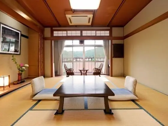Traditional Oda, Sigara İçilebilir, Özel Banyo (Japanese-Style)