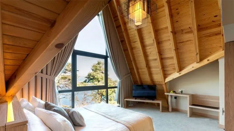 Deluxe Suite Oda Deniz Manzaralı Ve Balkonlu