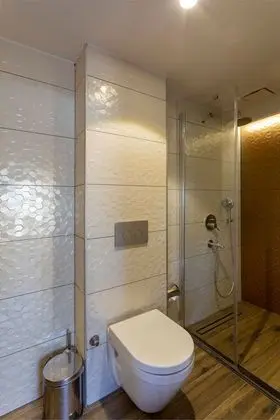 Deluxe Suite Oda Deniz Manzaralı Ve Balkonlu