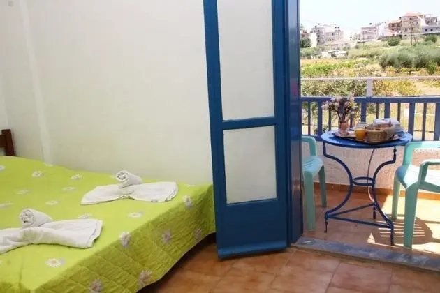 Üç Kişilik Oda