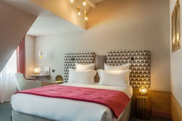 Junior Süit (Handsome)