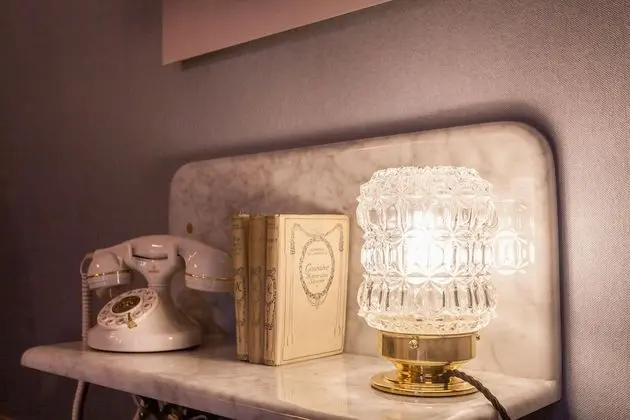 Standard Tek Büyük Yataklı Oda (Charming)