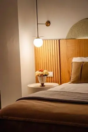 Suite, Havuz ve Bahçe Manzaralı
