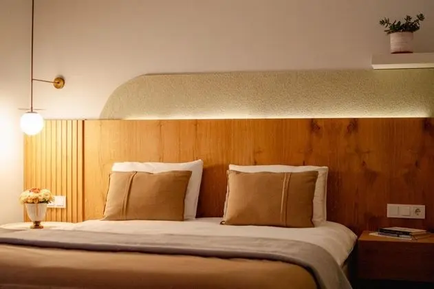 Suite, Havuz ve Bahçe Manzaralı